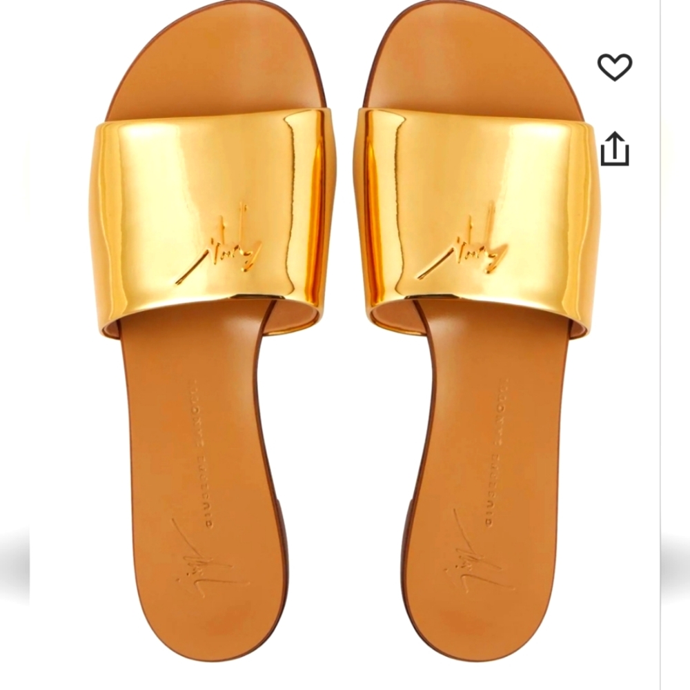 Authentic, Brand new Giuseppe Zanotti Shirley metallic slides in gold color.